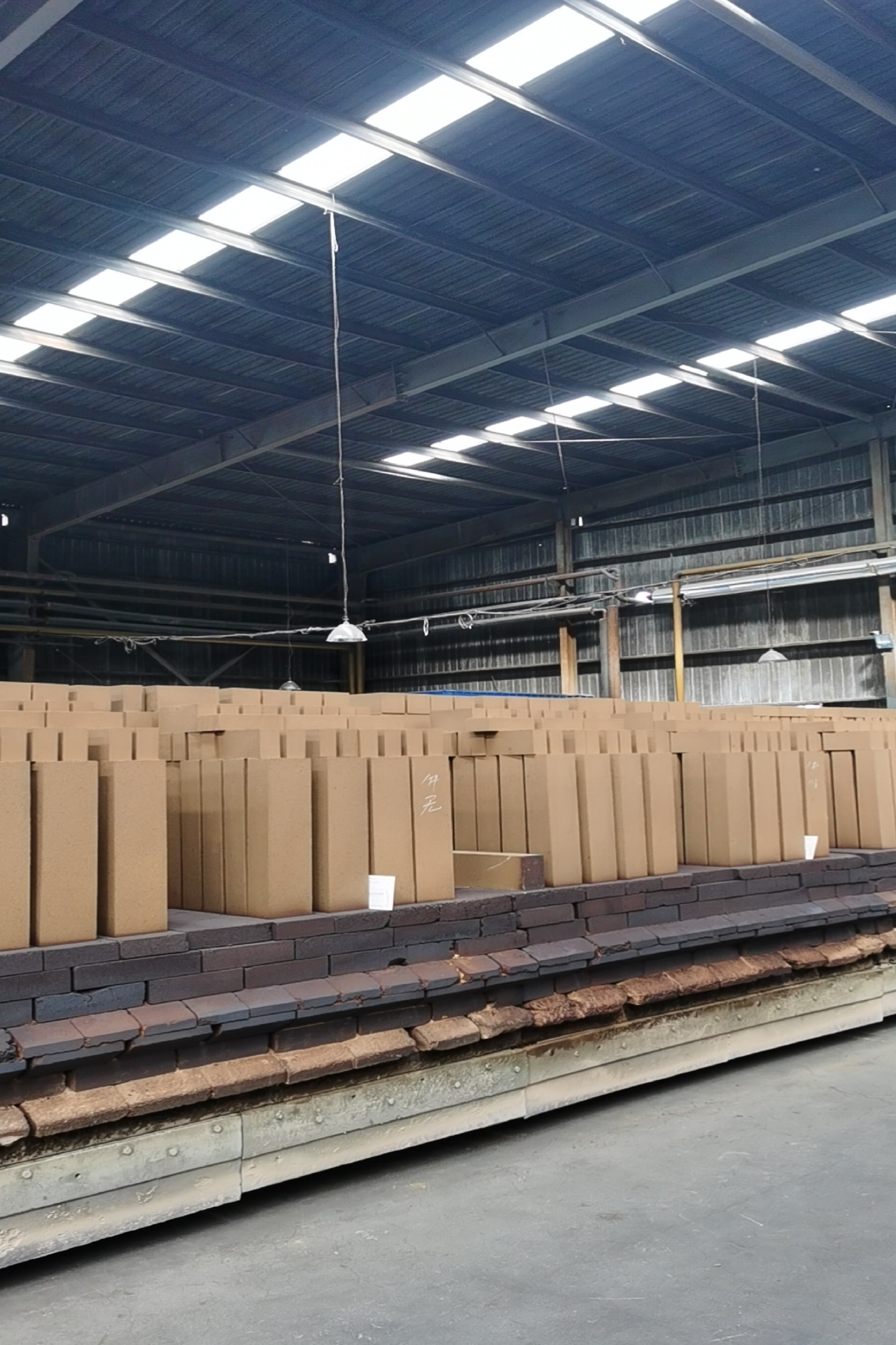 后英产品镁制耐火砖